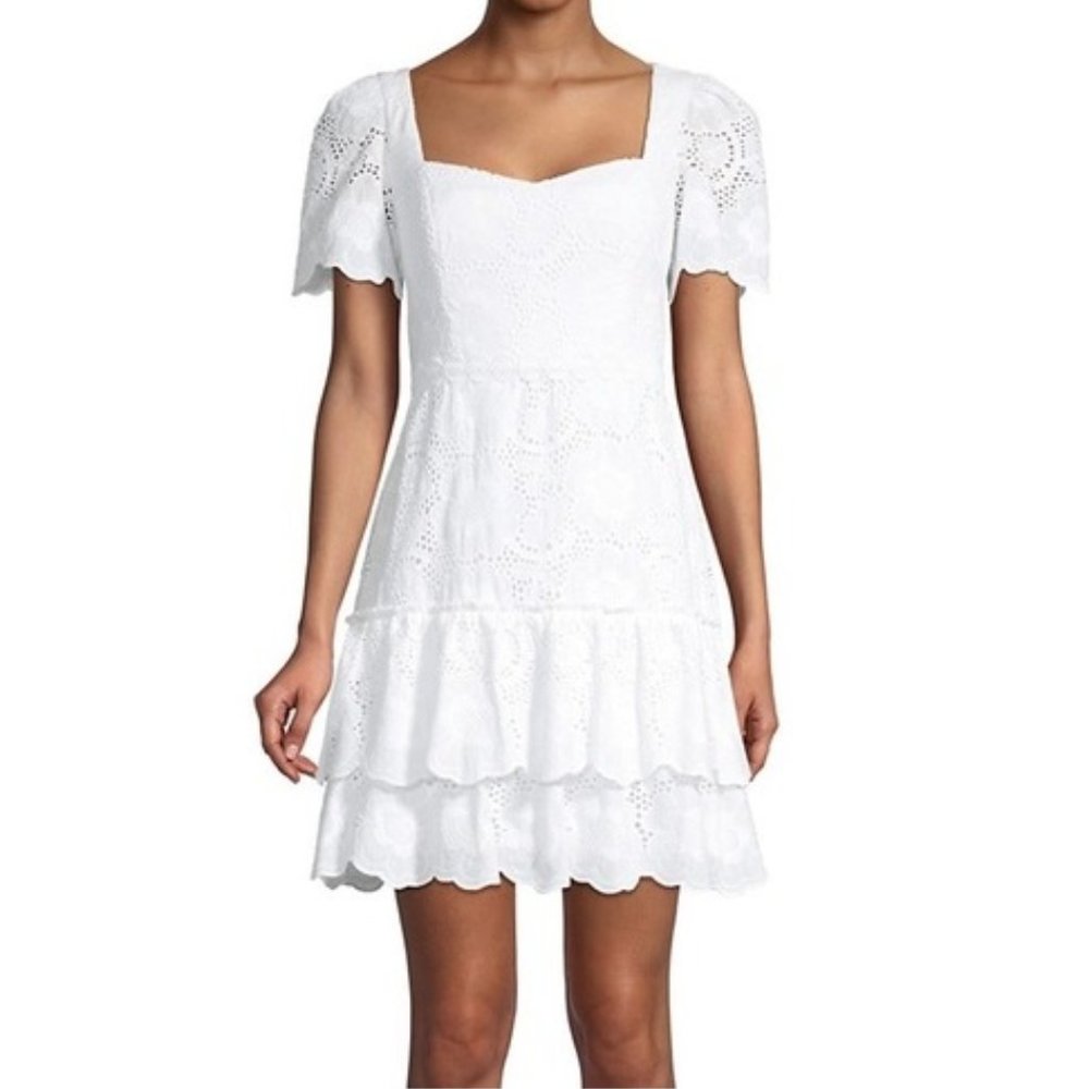 Lilly Pulitzer Bonni Resort White Jumbo Bouquet Eyelet Short Sleeve Dress P2180